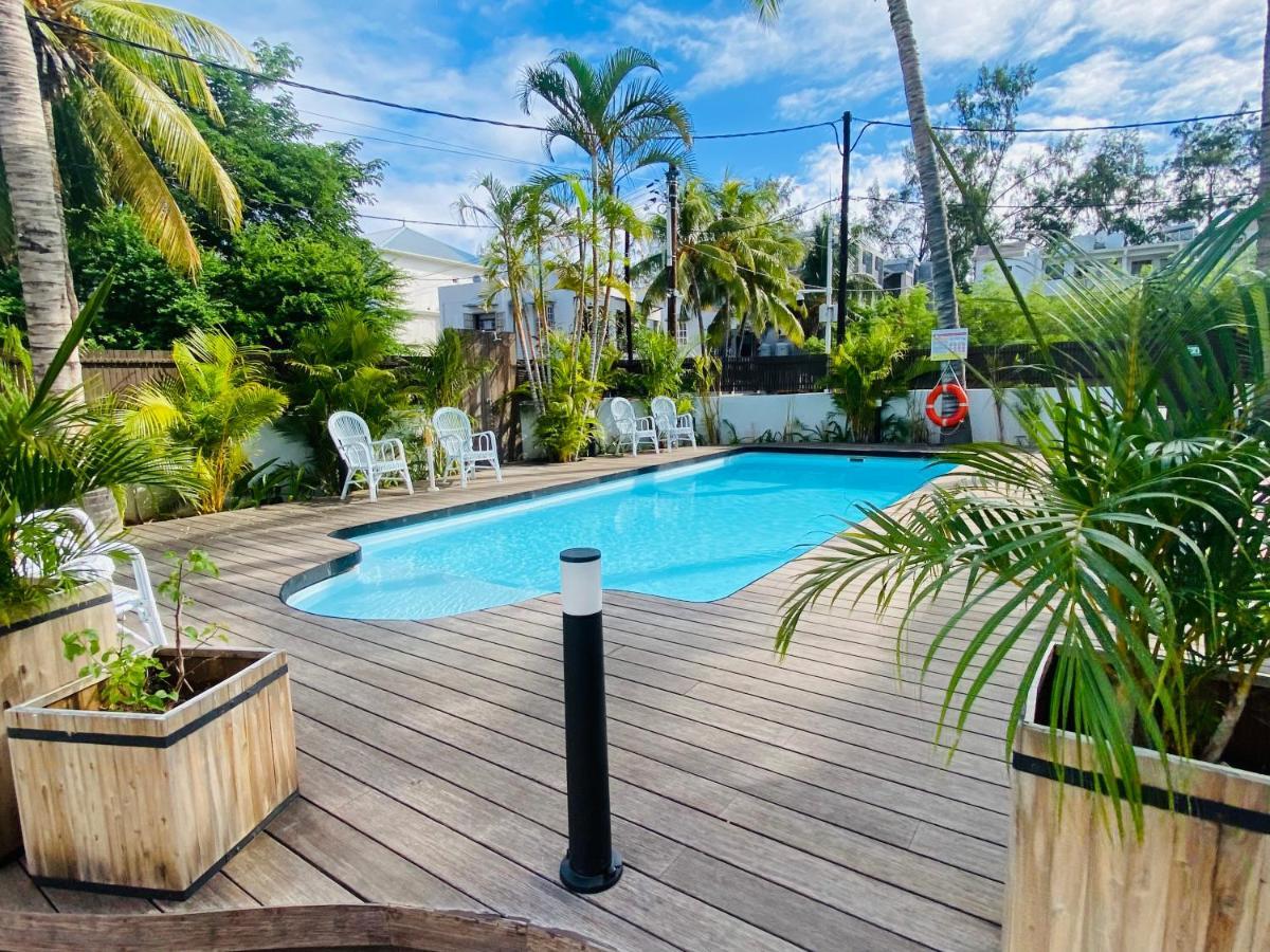 Sweet Beach Apt-Pool, Terrace, Ground Floor, Few Steps From Beach! Flic en Flac Exterior photo